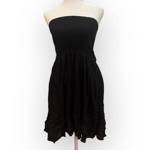Tsher Black Strapless Smocked Dress – Size Small